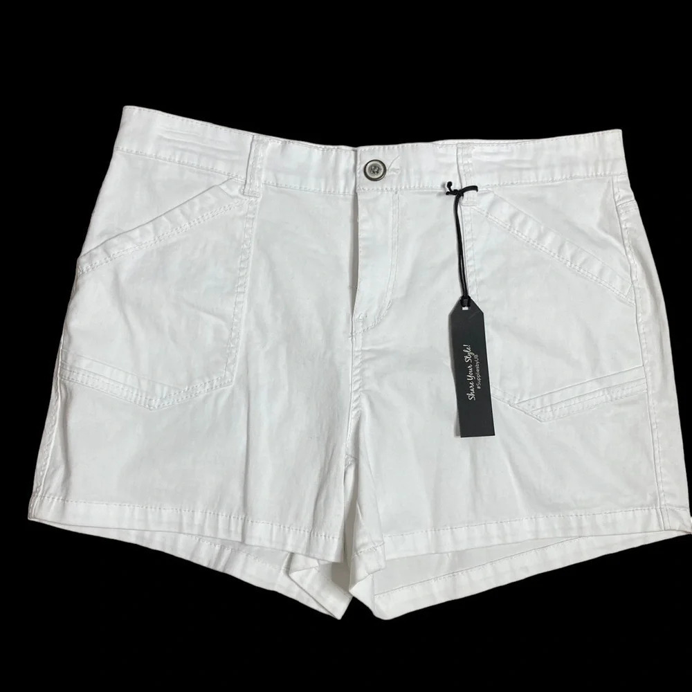 Supplies Women's Alix Twill Short in White. Sz: 16